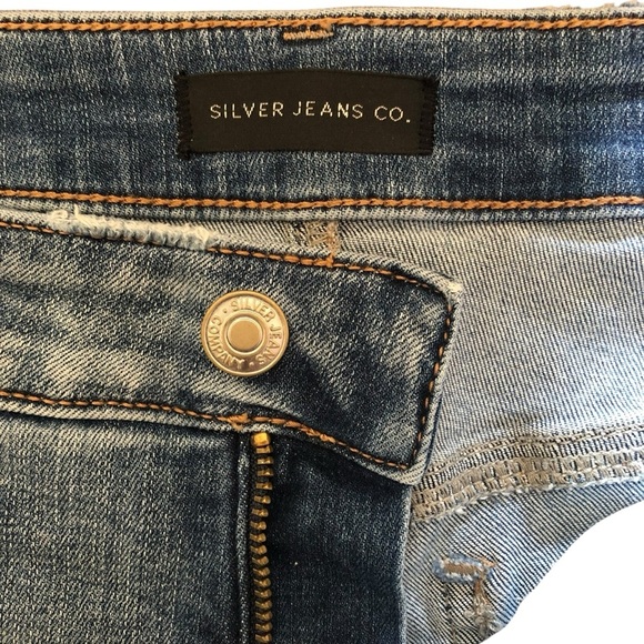 Silver Jeans Beau Girlfriend Fit Jeans Size 30 Light Wash Distressed - Picture 6 of 14